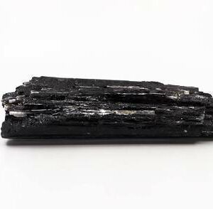 Turmalina negra en bruto 3&quot; a 4&quot; cada una
