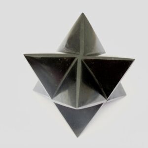 Merkaba de obsidiana negra