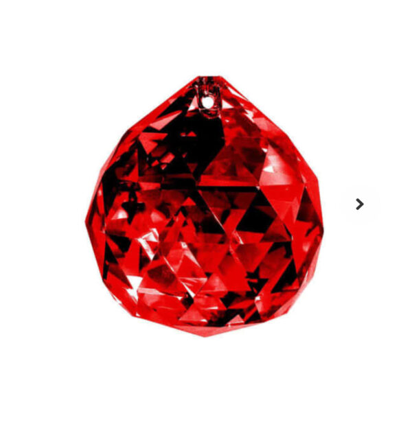 Prisma Rojo de Cristal 20 mm – Fuerza, Protección y Energía Vital